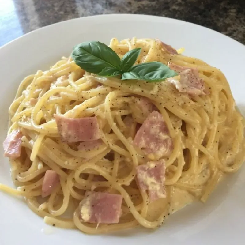 Spaghetti de Jamón y Queso