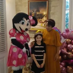 Regalo sorpresa con Minnie 