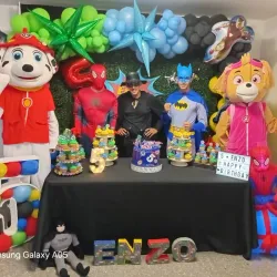 Super Héroes 