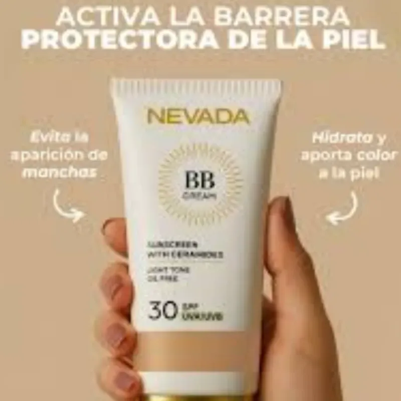 Base liquida con protección solar 