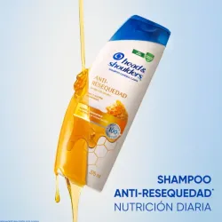 Shampoo head shoulders 