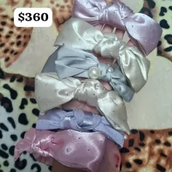 Cintillo de tela de lazo