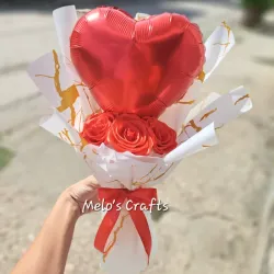 Ramo de rosas eternas con globo🌹✨️