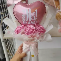 Ramo de rosas eternas con globo🌹✨️