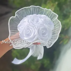 Ramo para novia de satén