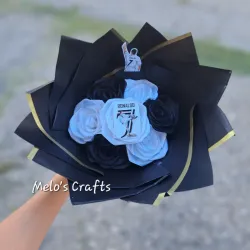 Ramo de 7 rosas de saten tematica football