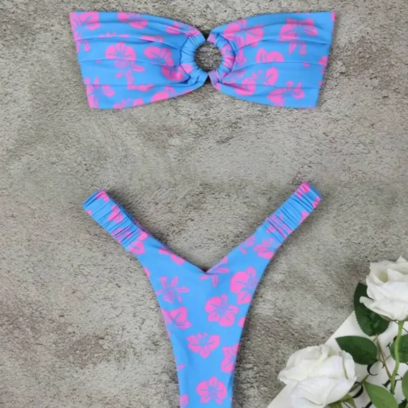 Bikini fruncido Estampado Europeo floral Azul y Rosa