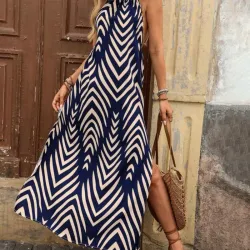 Vestido Azul Oscuro Escote en la Espalda