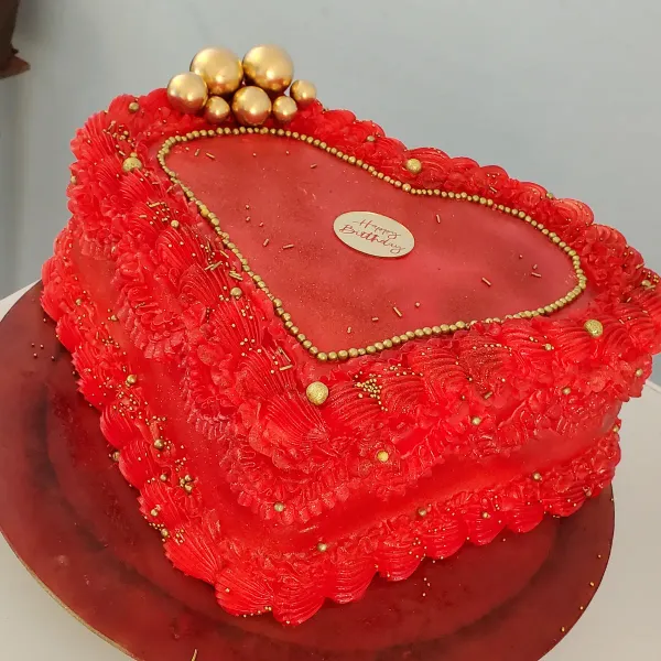 Estamos para hacer realidad tu sueños dulces...
Realizamos todo tipo de tortas, para de cumpleaños ,bodas ,fiestas ,graduaciones o simplemente un antojito ,tememos una gran variedad de precios y tamaños, todos deliciosos...no te quedes sin probar ...
Los encargos se deben realizar con 5 dias de antelación con un 50% del monto tolat de anticipo y las tematicas se cobran aparte del precio del cake ...
En caso de cancelación debe avisar 3 dias antes de no ser asi pierde el anticipo... 
Puede revisar todos losproductos en ellos encontrará la descripción de cada uno ,los tamaños y precios... Mely's Sweets  esta para servirles