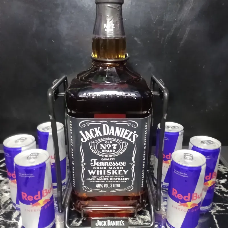 Balancín Jack Daniels 3 LT + 6 Red Bull