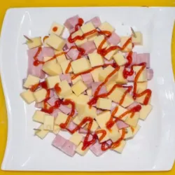 Entremes. Jamon Bravo - Queso Gouda