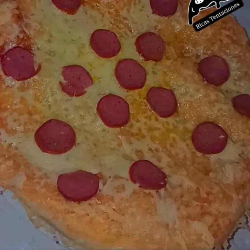 Pizza de salchichas 