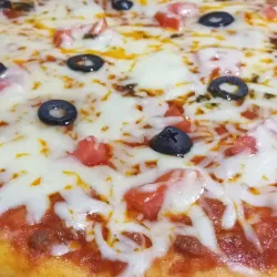 PIZZA RAGÚ🥩🥕🧅🧄🫒