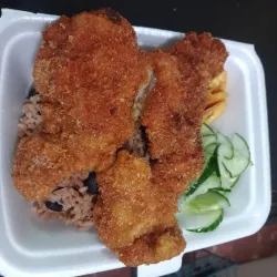 Bistec de Pollo Empanado