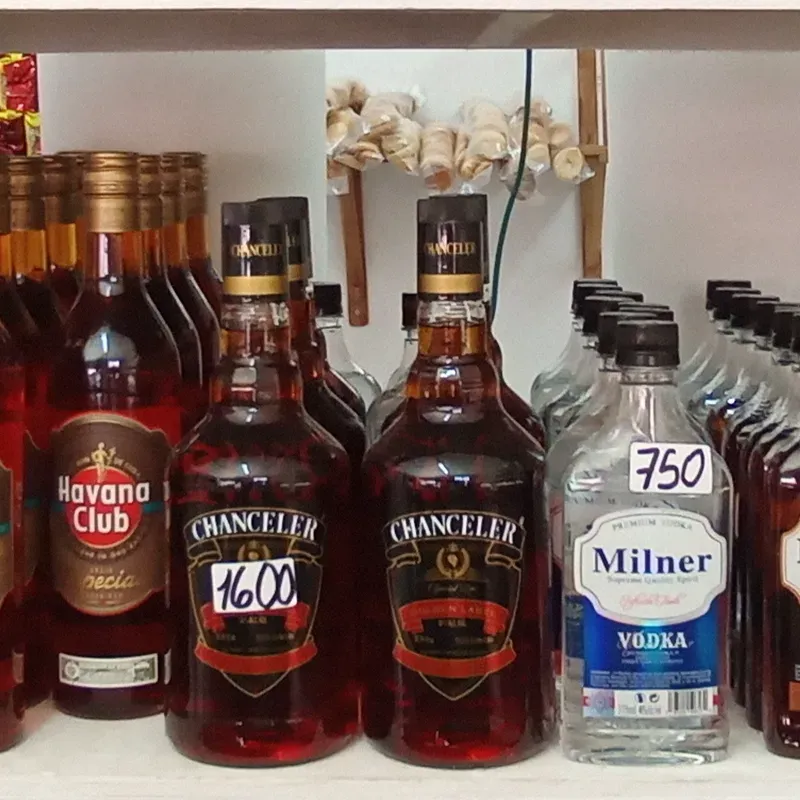 Rones y whisky 