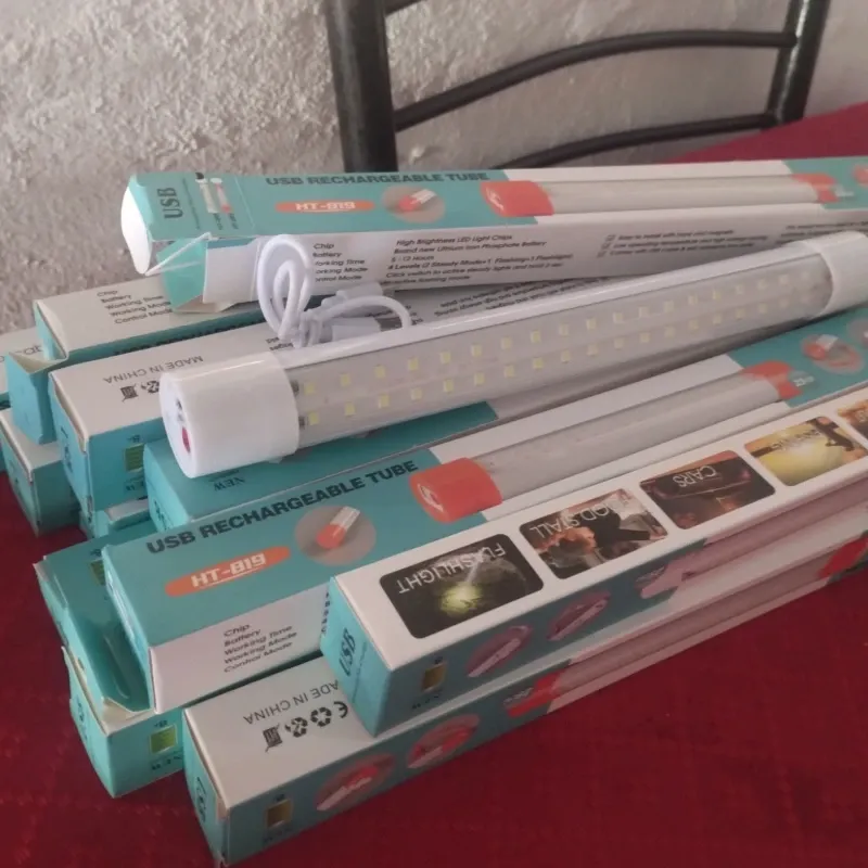 Lámpara LED recargable