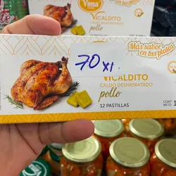 CALDO DE POLLO