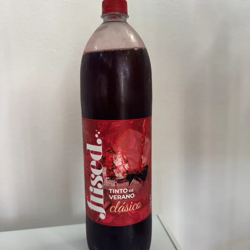Vino tinto de verano 