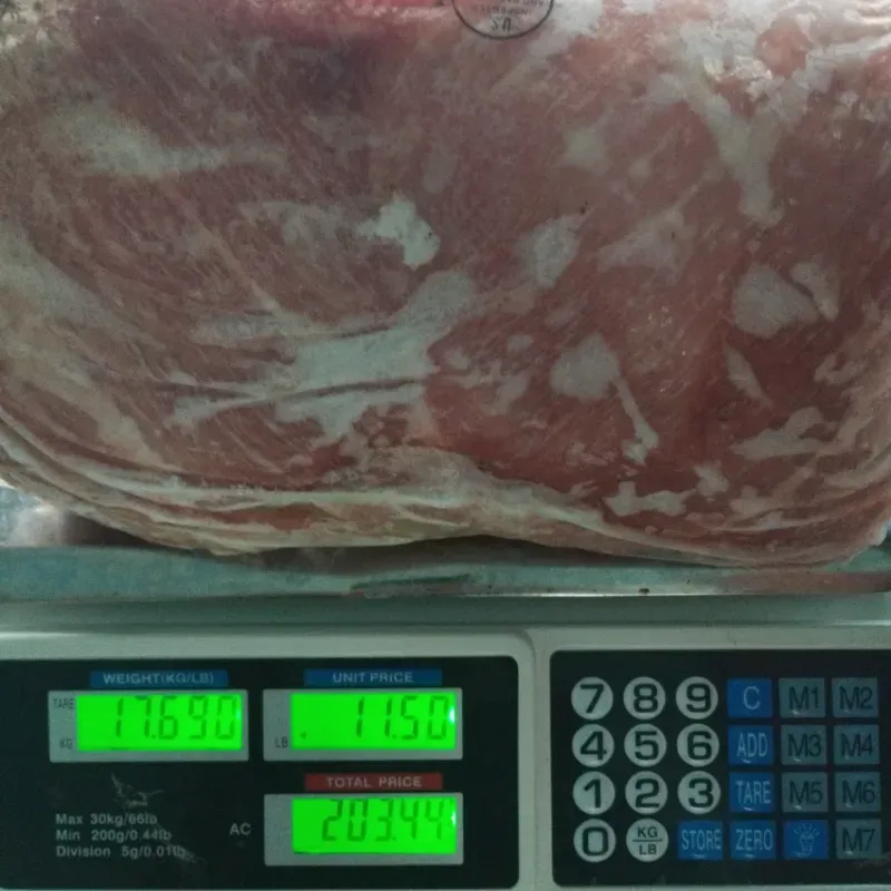 Pierna de 🐷 deshuesada 17.690 Lb