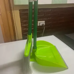 Recogedor y escoba