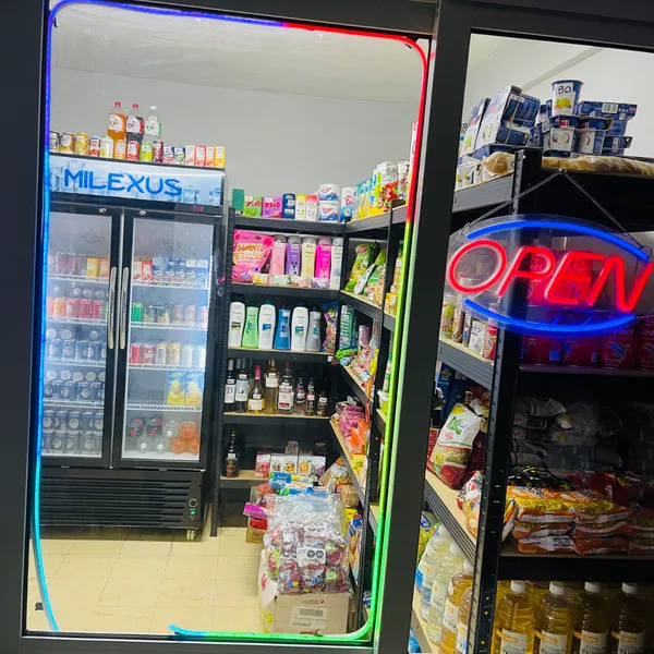  Productos frescos, gran variedad y precios justos, siempre cerca de tu comunidad.