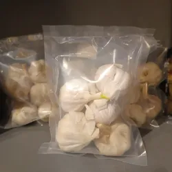 Bolsa de cabezas de ajo