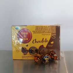 Caja de bombones con oblea y relleno sabor a chocolate