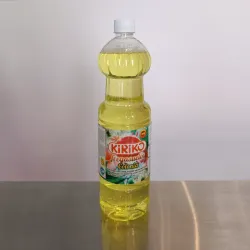 Fregasuelos Kiriko con aroma a colonia