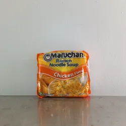 Sopa de fideos sabor pollo
