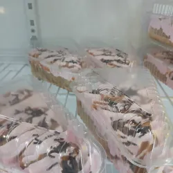 TRES LECHE CON MERENGUE