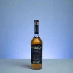 Se Busca Mezcal Artesanal Añejo