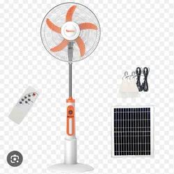 Ventilador recargable de pedestal 