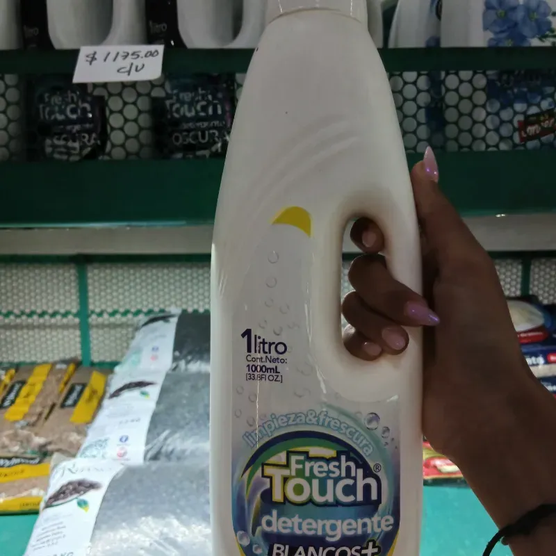 Detergente para ropa blanca