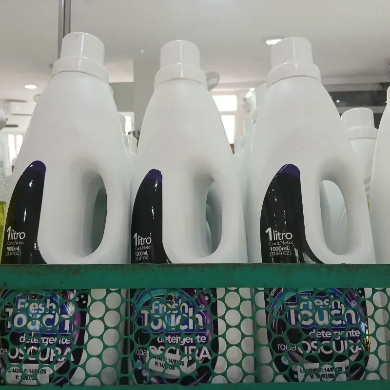 Detergente para ropa oscura