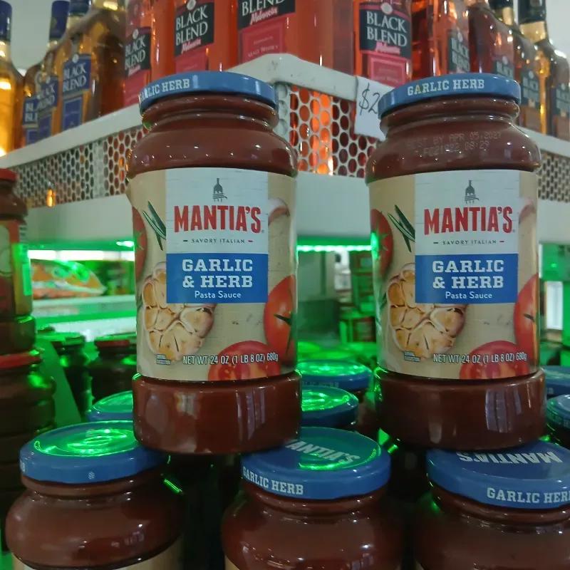 Pasta de tomate con sabor a ajo