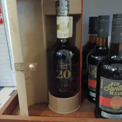 Ron Santiago Añejo 20 años