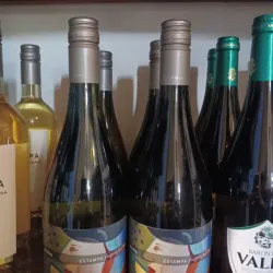 Vino Blanco Estampa Inspiración