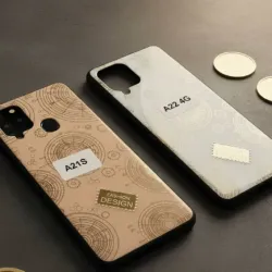 Cover para celular (con dibujos dorados)