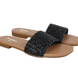 Sandalia negra tejida