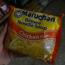 SOPA, TIPO RAMEN CON SABOR A POLLO, 85 g