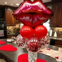 04 Set con globo en forma de labio