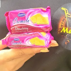 Galleta rellenas de fresa .Cremelo 