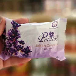 Jabón corporal de lavanda. PETALOS