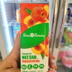 Jugo de melocotón. DOS🤗 PINOS