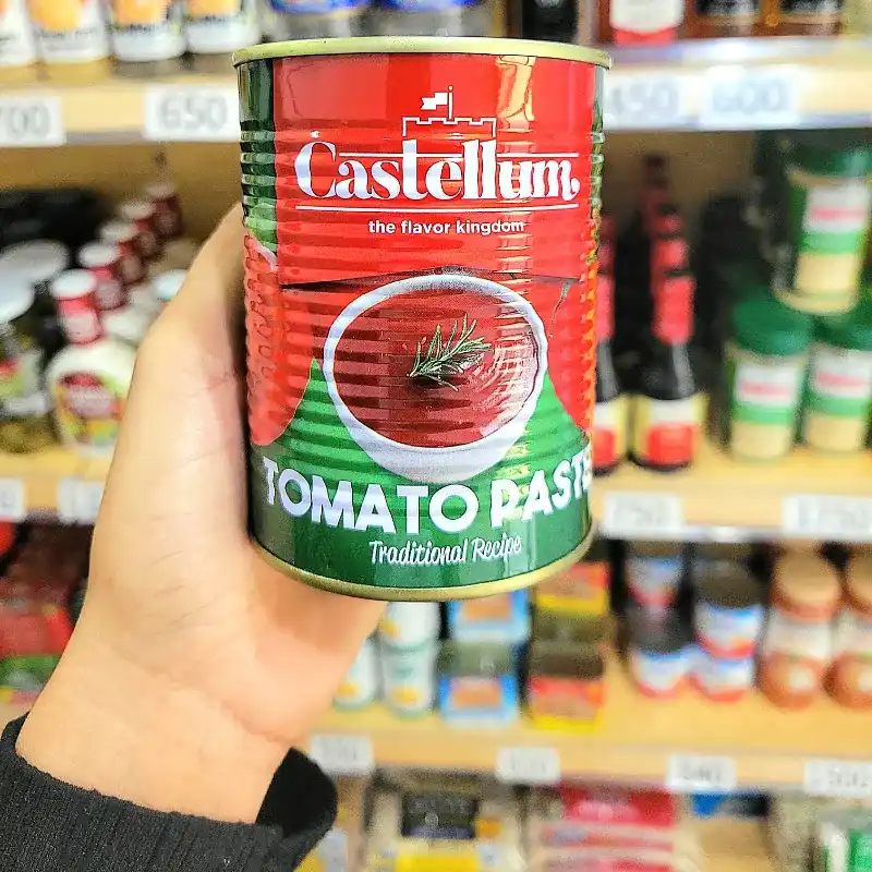 Pasta de tomate traditional. CASTELLUM