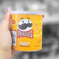 Pringles Cheddar-Cheese 