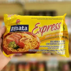 Sopa instantánea  sabor pollo 