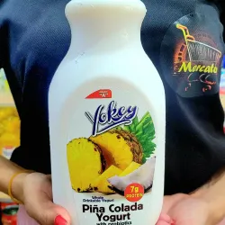 Yogurt probiótico de piña colada.YOKEY