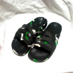 Chancletas engomadas