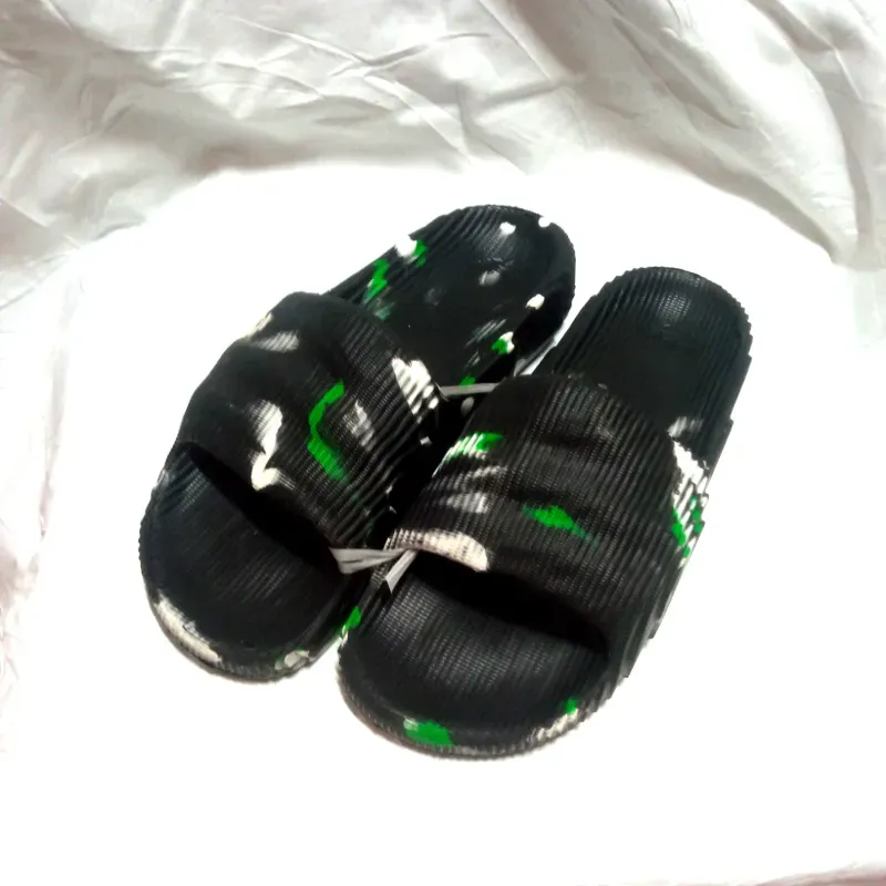 Chancletas engomadas